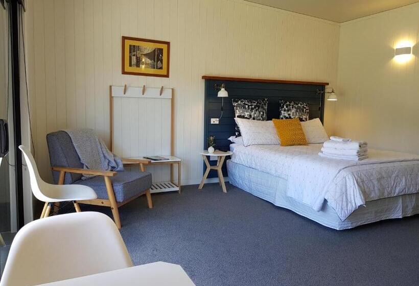 צימר Admiral Waters