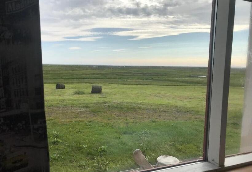 تختخواب و صبحانه Guesthouse Rauðafell