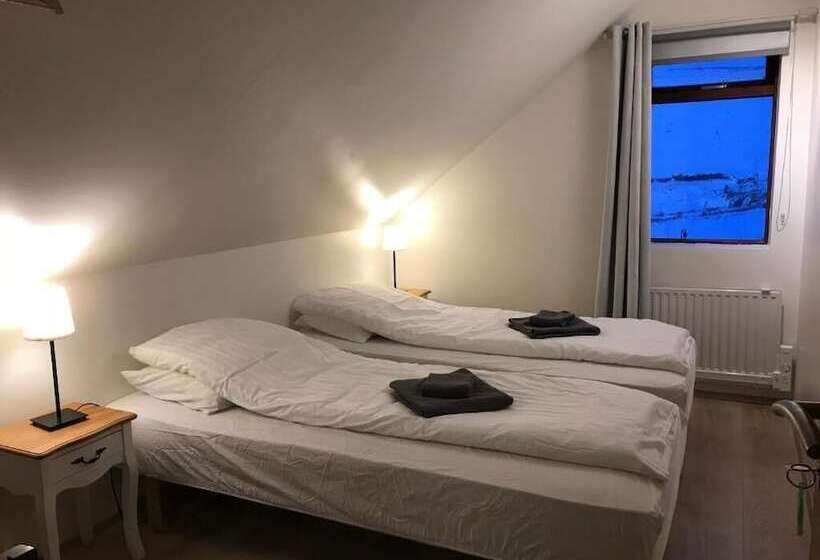 تختخواب و صبحانه Guesthouse Rauðafell