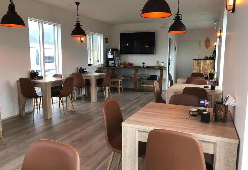 تختخواب و صبحانه Hrafnavellir Guest House