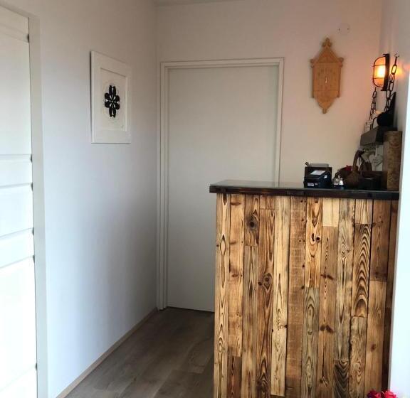 تختخواب و صبحانه Hrafnavellir Guest House