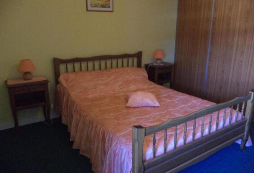 住宿加早餐  La Grange Aux Moines