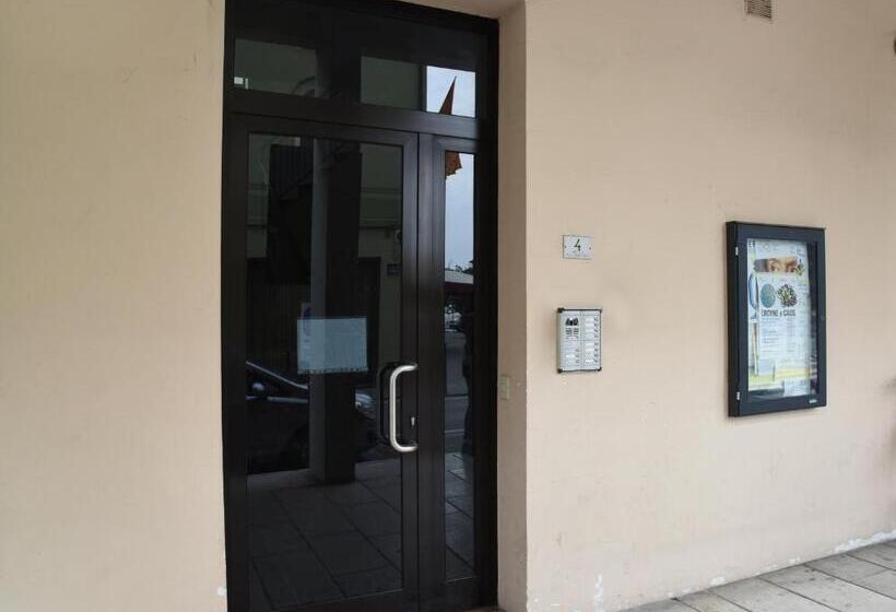 ベッドアンドブレックファースト Pop Art House Near Venice