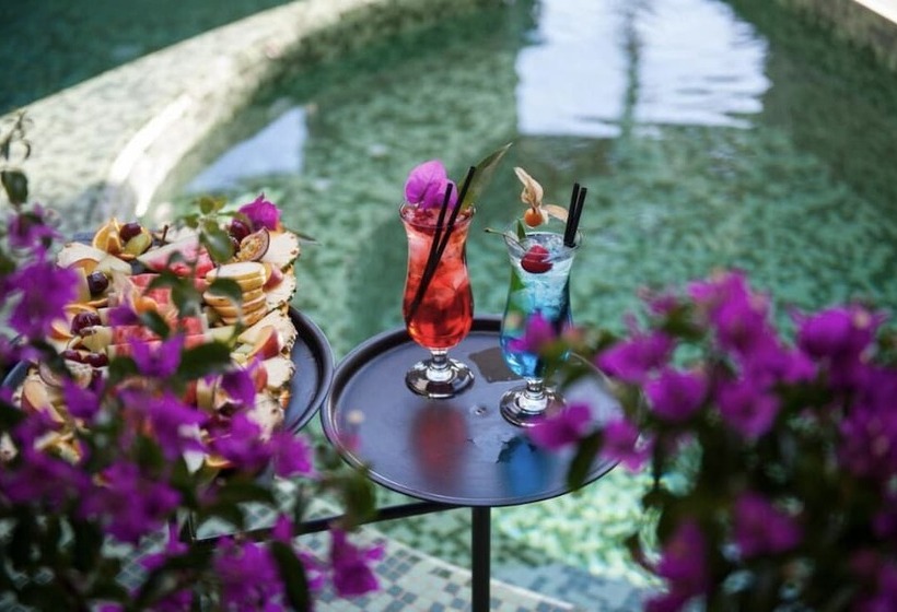 Folie Marine Beach Hotel Club