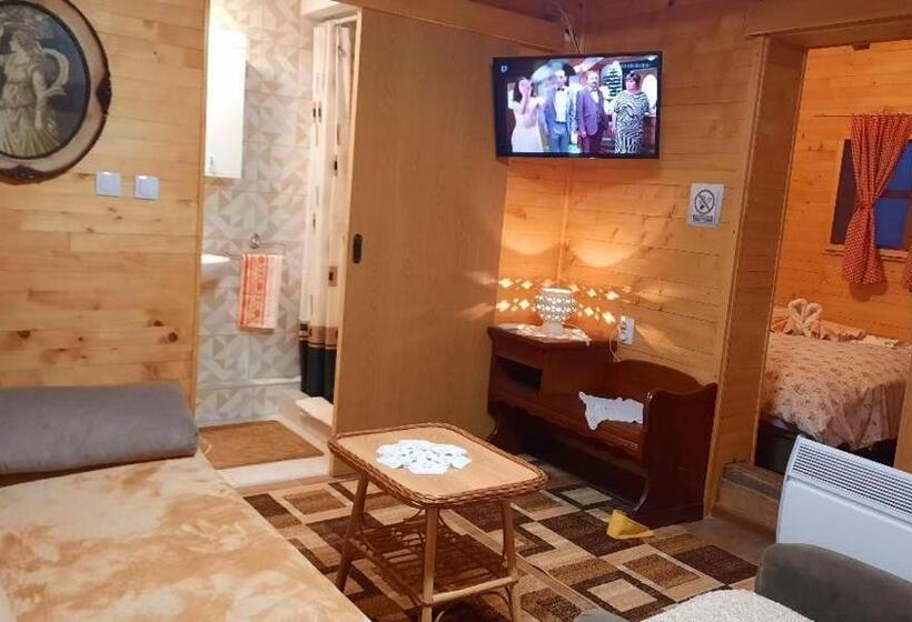 هتل کپسول Etno Selo Eden