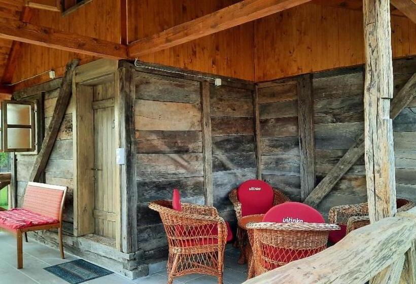 هتل کپسول Etno Selo Eden