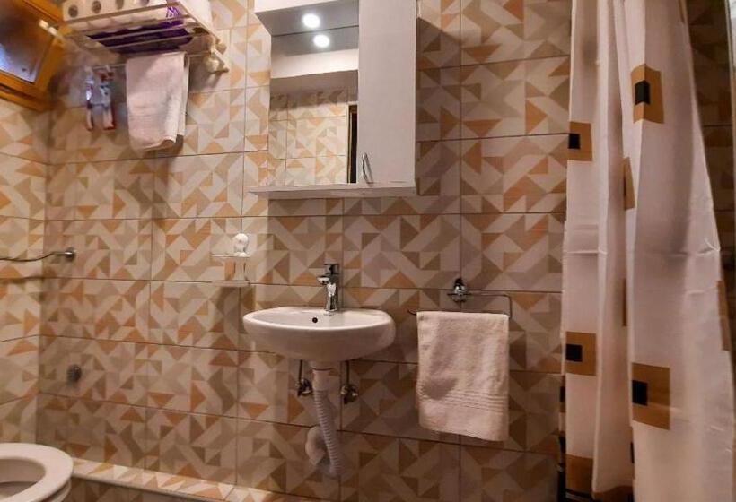 هتل کپسول Etno Selo Eden