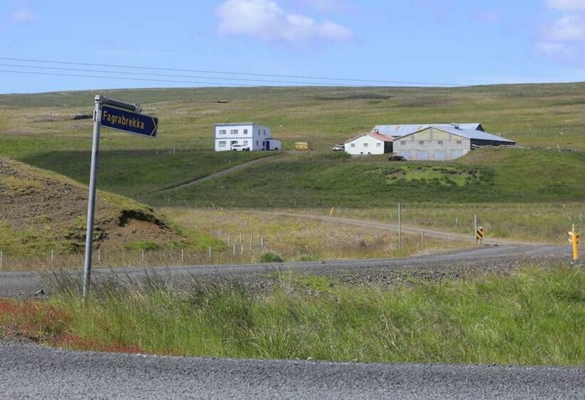 هتل Fagrabrekka Guesthouse