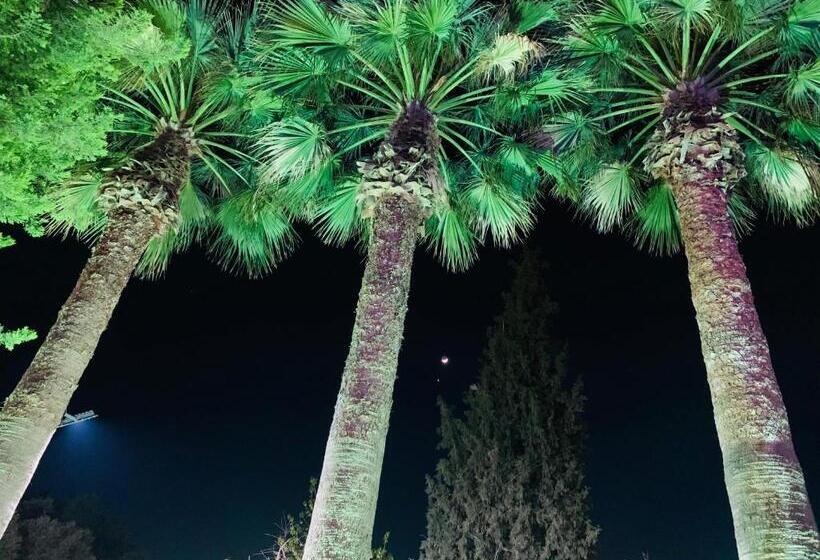 فندق Marla Sui̇t