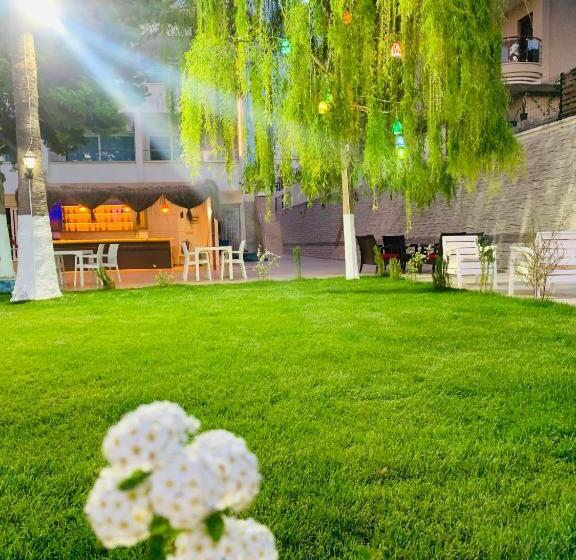 فندق Marla Sui̇t