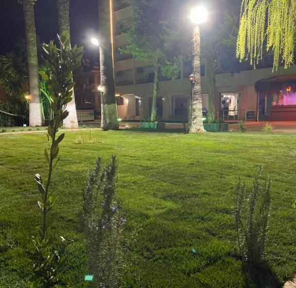 فندق Marla Sui̇t