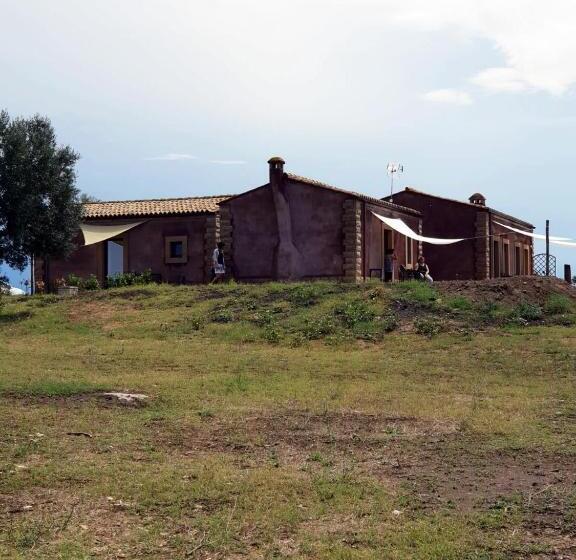 ホテル Resort Fonte Vulci