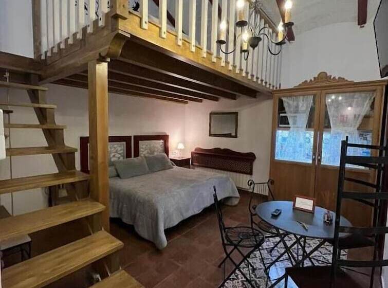 هتل Retiro Del Teatro Almagro