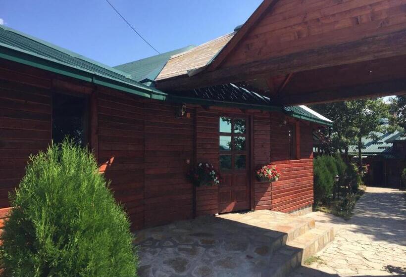 مُتل Etno Restoran Ranc