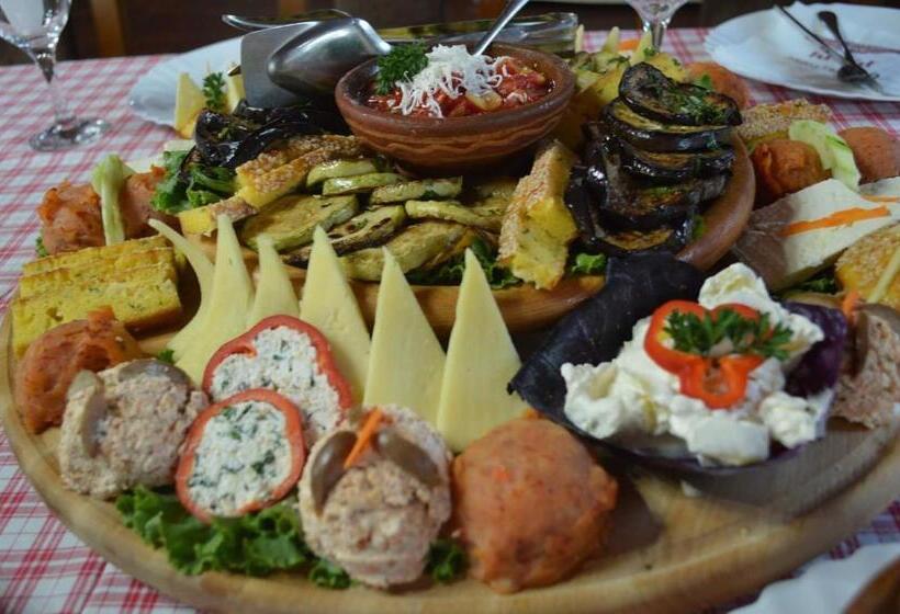 مُتل Etno Restoran Ranc