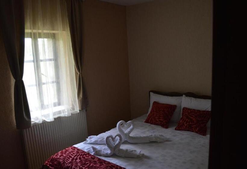 مُتل Etno Restoran Ranc