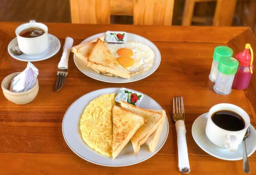 פנסיון Doubleg Guest House