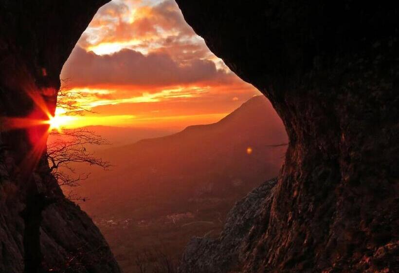 پانسیون Gostilna Tratnik