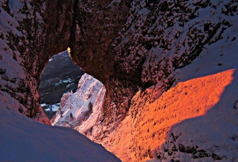 پانسیون Gostilna Tratnik