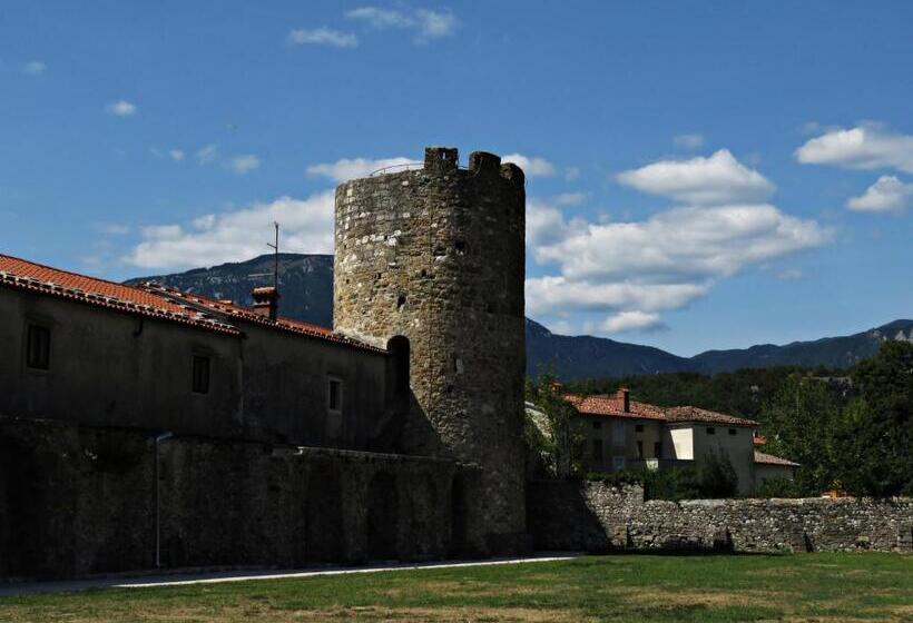 پانسیون Gostilna Tratnik