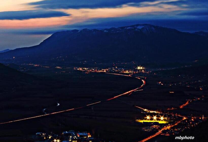 پانسیون Gostilna Tratnik