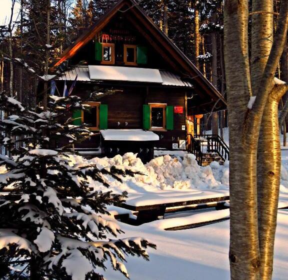 پانسیون Gostilna Tratnik