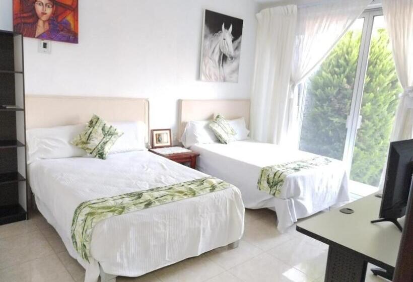 פנסיון Hospedaje Familiar