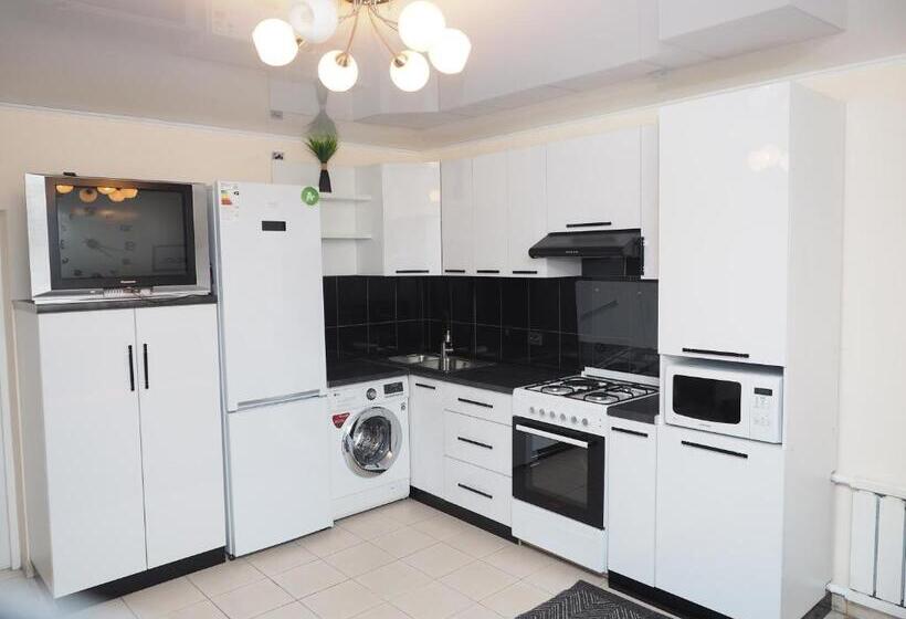 پانسیون Prime Time Guest House