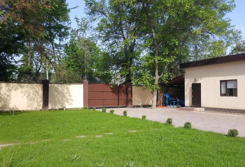 پانسیون Prime Time Guest House