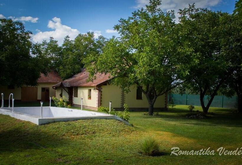 بنسيون Romantika Vendégház