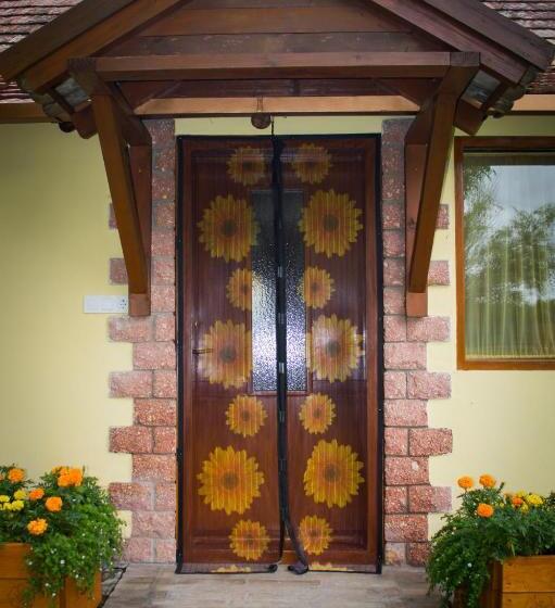 بنسيون Romantika Vendégház