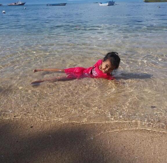 פנסיון Sunset Guest House & Bar