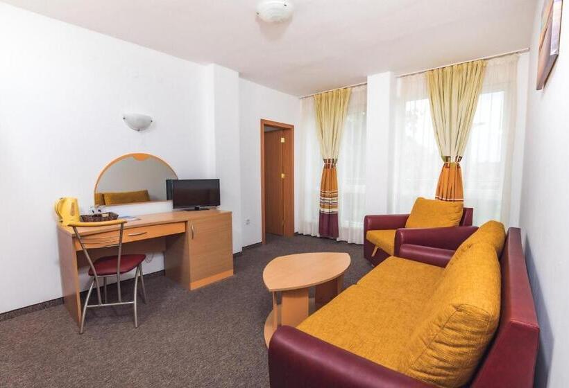 膳宿费 Villa Martina