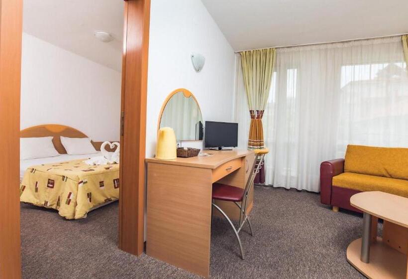 膳宿费 Villa Martina