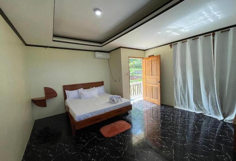 استراحتگاه Puraran Surf Beachfront Suite