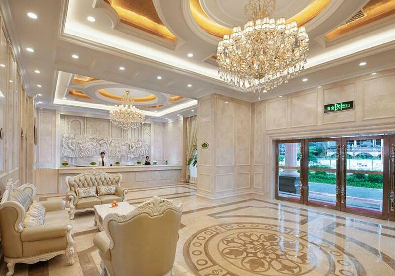 Vienna Hotel Shenzhen Gongming Huafa North Road