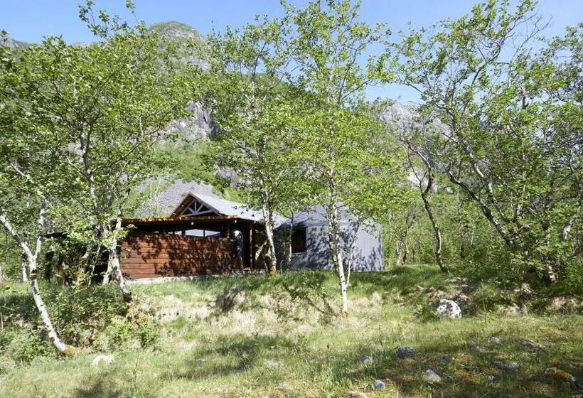 Общежитие Hardanger Basecamp