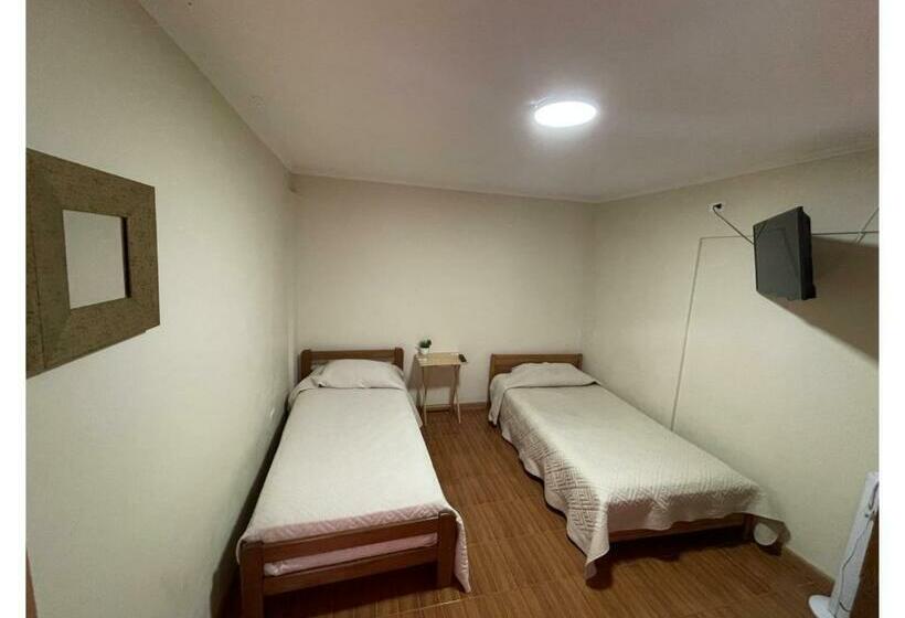 ユースホステル Hospedaje 2174