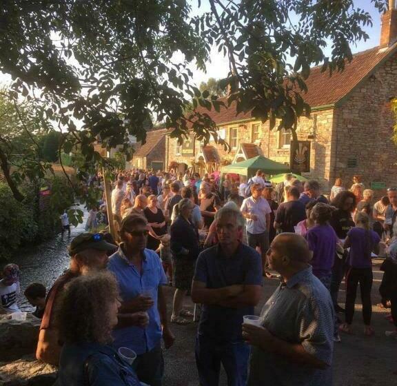 旅馆 Plume Of Feathers