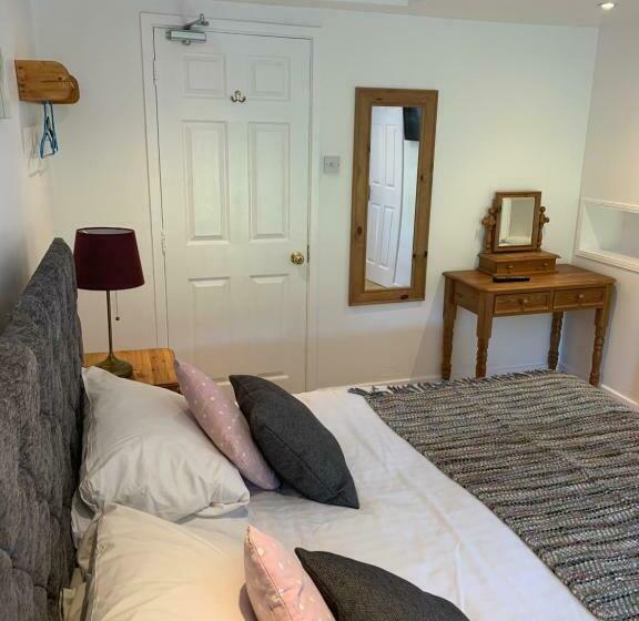 旅馆 Plume Of Feathers