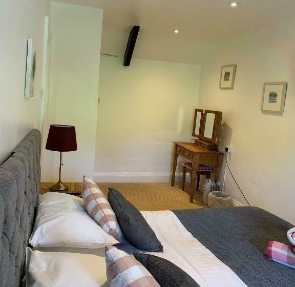 旅馆 Plume Of Feathers