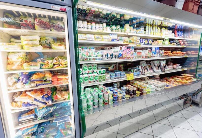 هاستل župančičev Hram