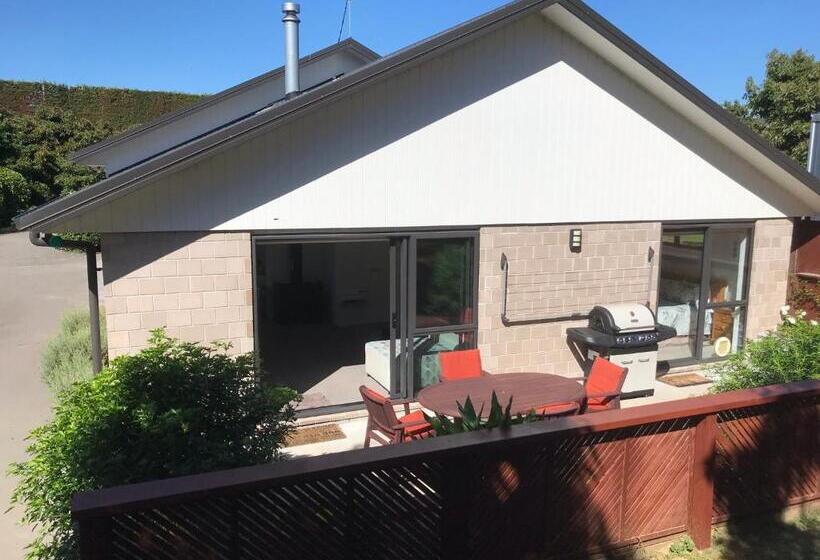 مبيت وإفطار Baybell Lodge