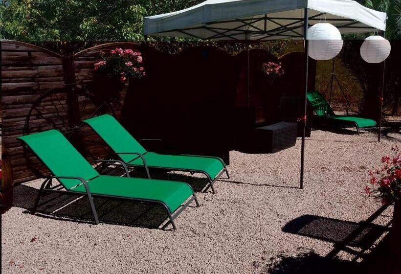 Bed and Breakfast Domaine Serrot