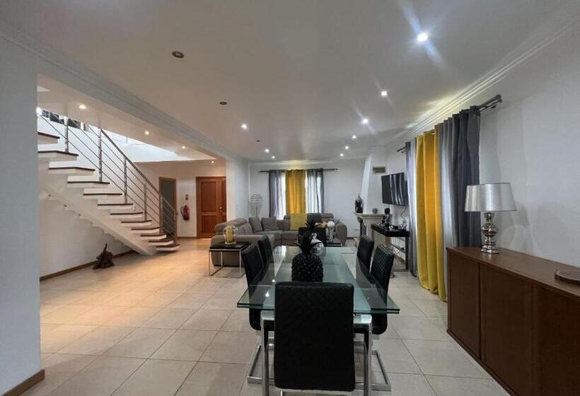 مبيت وإفطار Villarelva