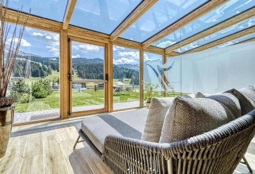 Отель Brunelle Seiser Alm Lodge