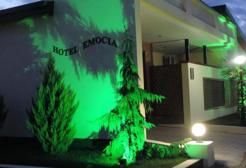 هتل Emocia