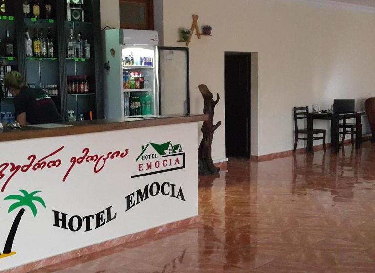هتل Emocia