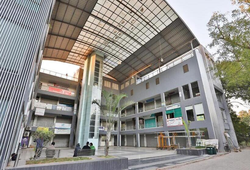 فندق Flagship  The Grand Pritam