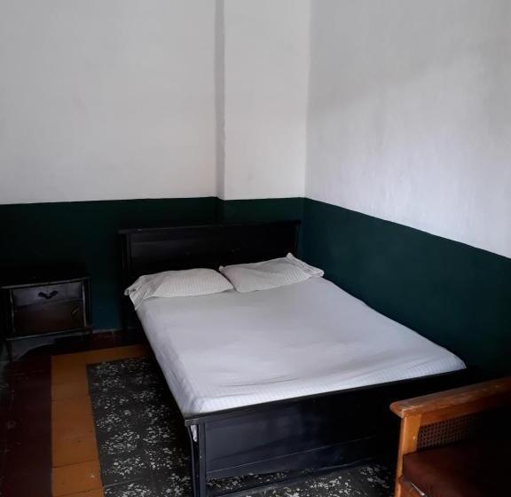 酒店 Residencias Escorial